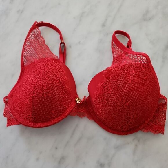 Daisy Fuentes Red Lace Bra Size 34C - Picture 1 of 3